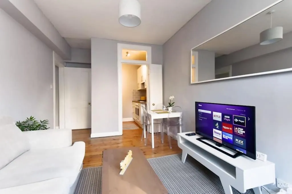 Cosy And Chic, Quiet Apartment In Leith Edinburgh Großbritannien