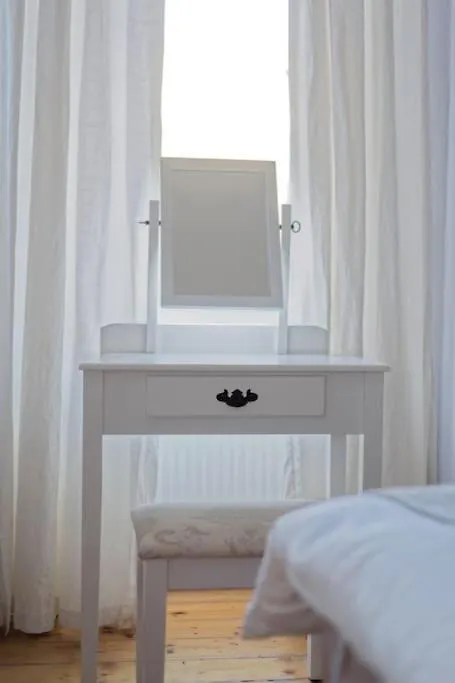 Cosy And Chic, Quiet Apartment In Leith Edynburg